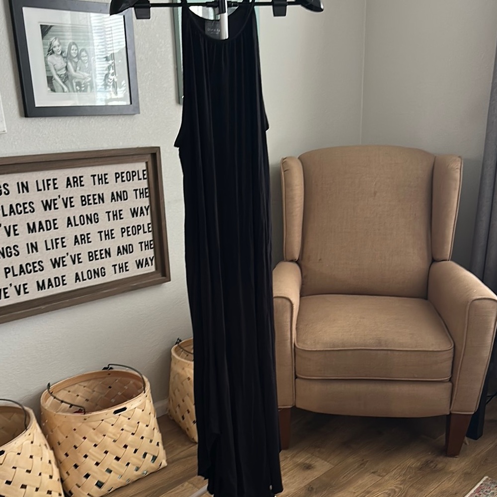 Olivia Rae Black Midi Dress